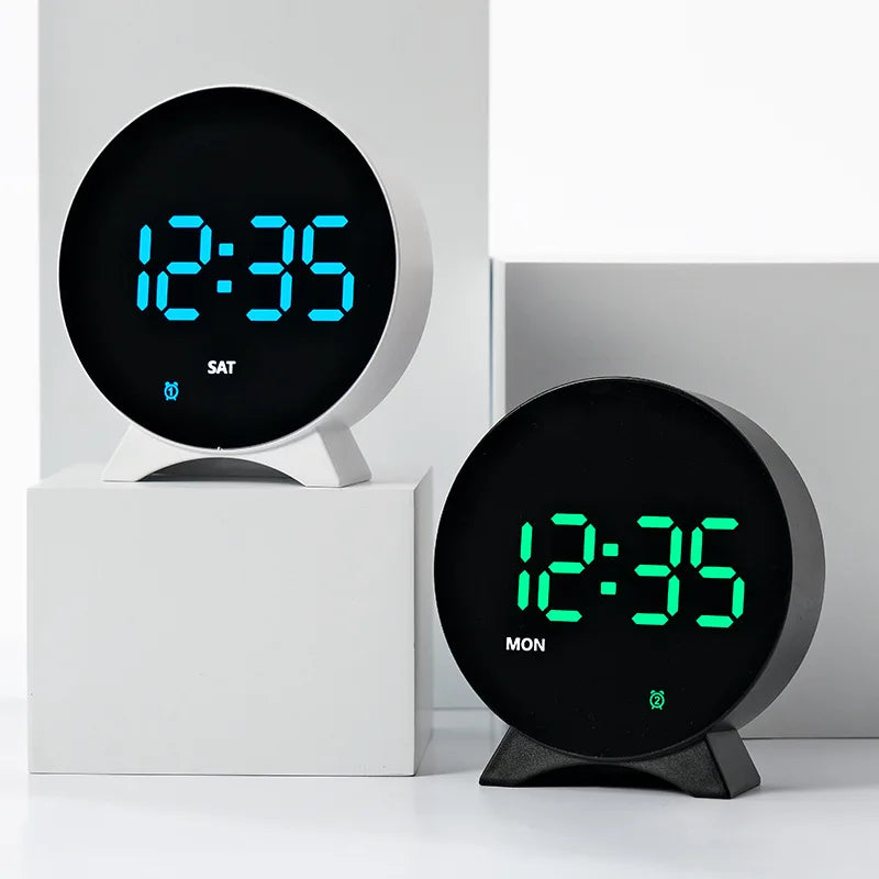 Digital Alarm Clock With Usb Charge Port