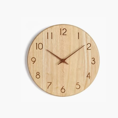 FinestClock Classic Wooden Wall Clock