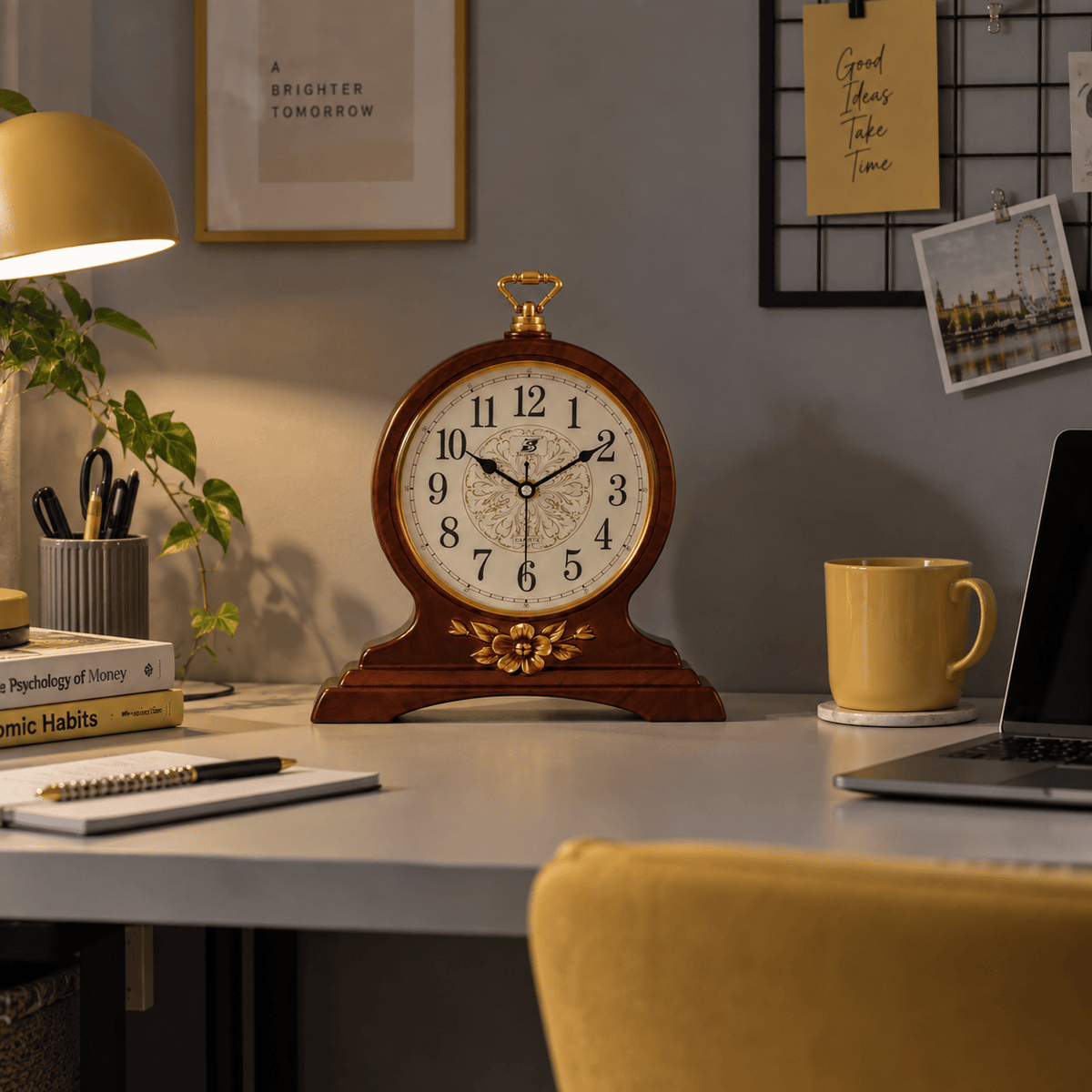 FinestClock Wooden Vintage Mantel Clock